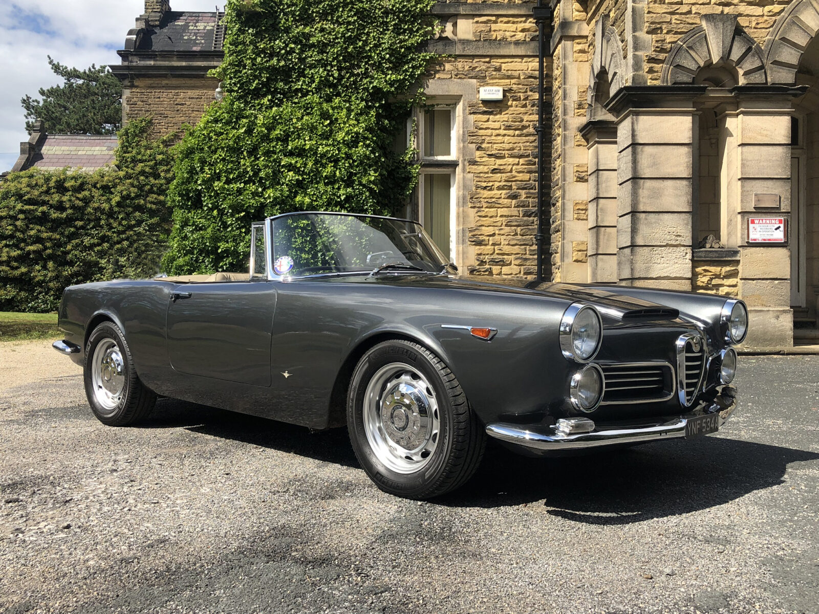 1963-alfa-romeo-2600-spider-by-touring-yorkshire-classic-sports-cars