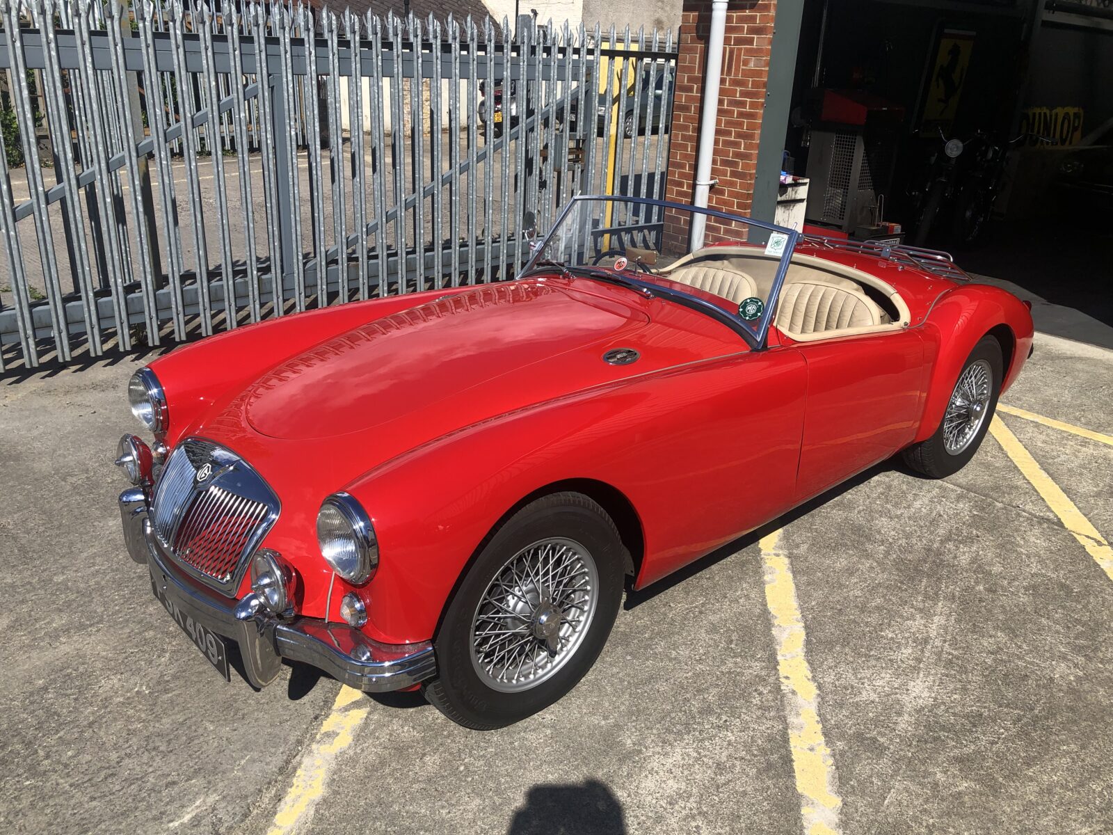 1956 MG MGA 1500 ROADSTER - Yorkshire Classic & Sports Cars